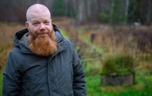 Kuvassa kirjailija Heikki Kännö