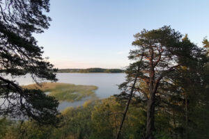maisemakuva merenlahdelle