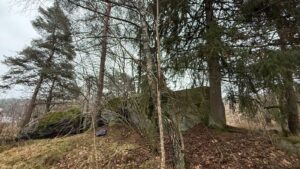 Syvalahden Perhepuisto kivimuuri